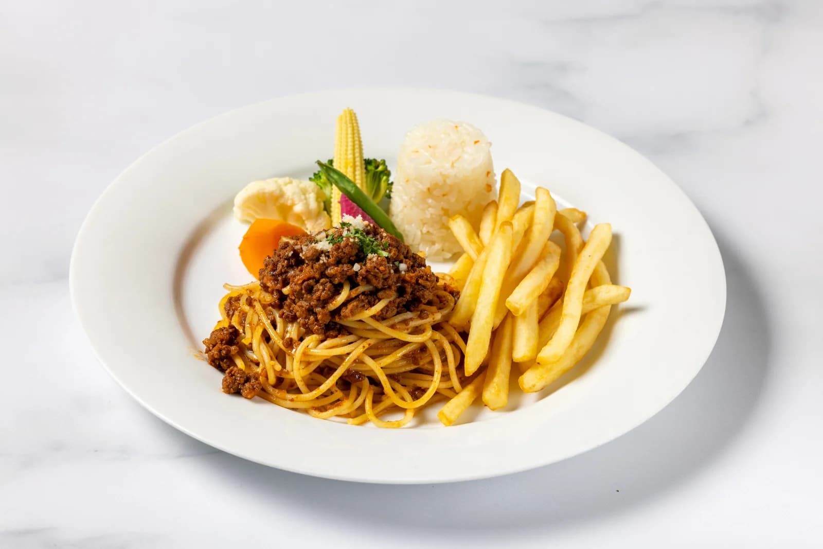 グランド ハイアット 東京 インルームダイニングの料理の一例